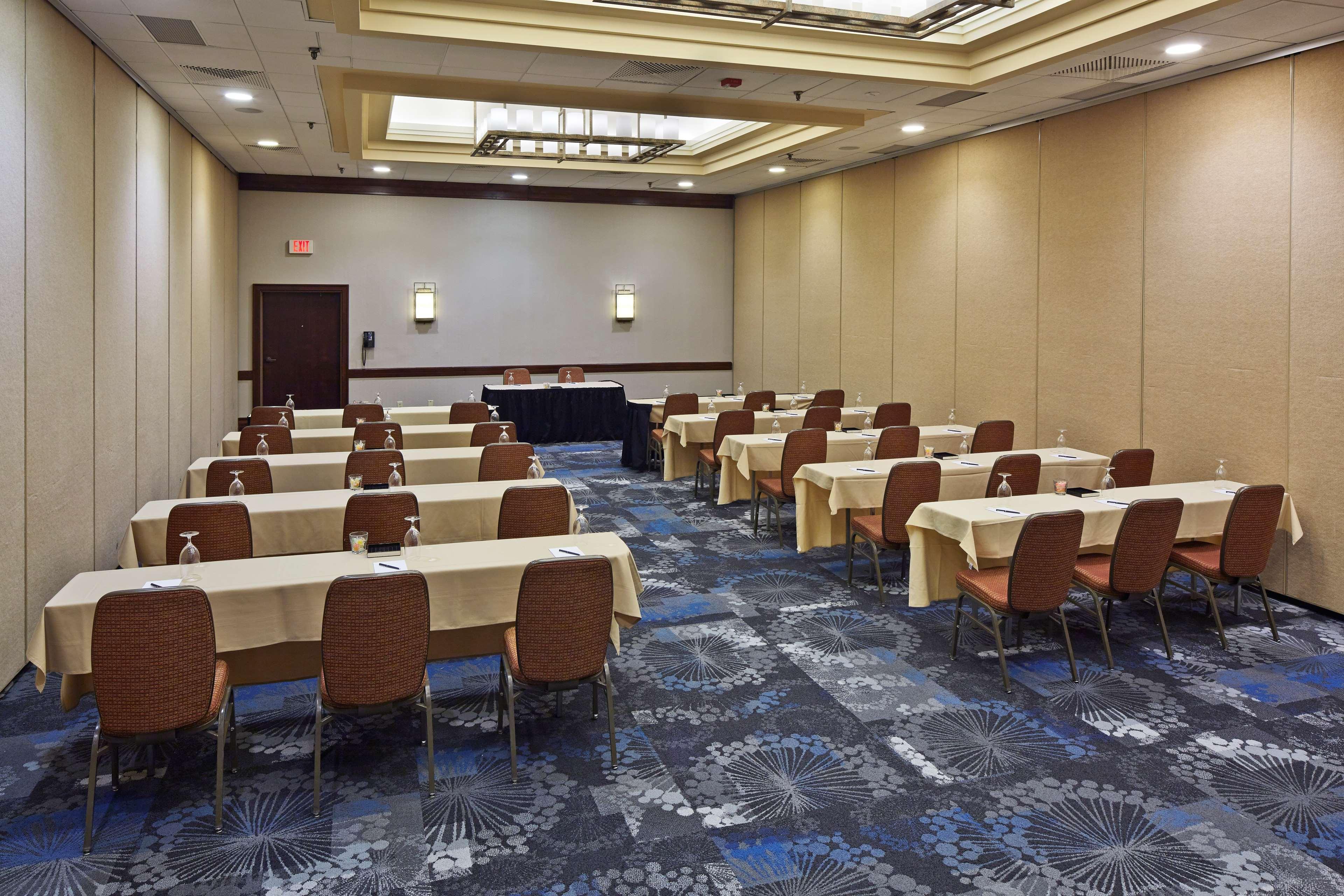 Hilton Raleigh North Hills Hotel Luaran gambar