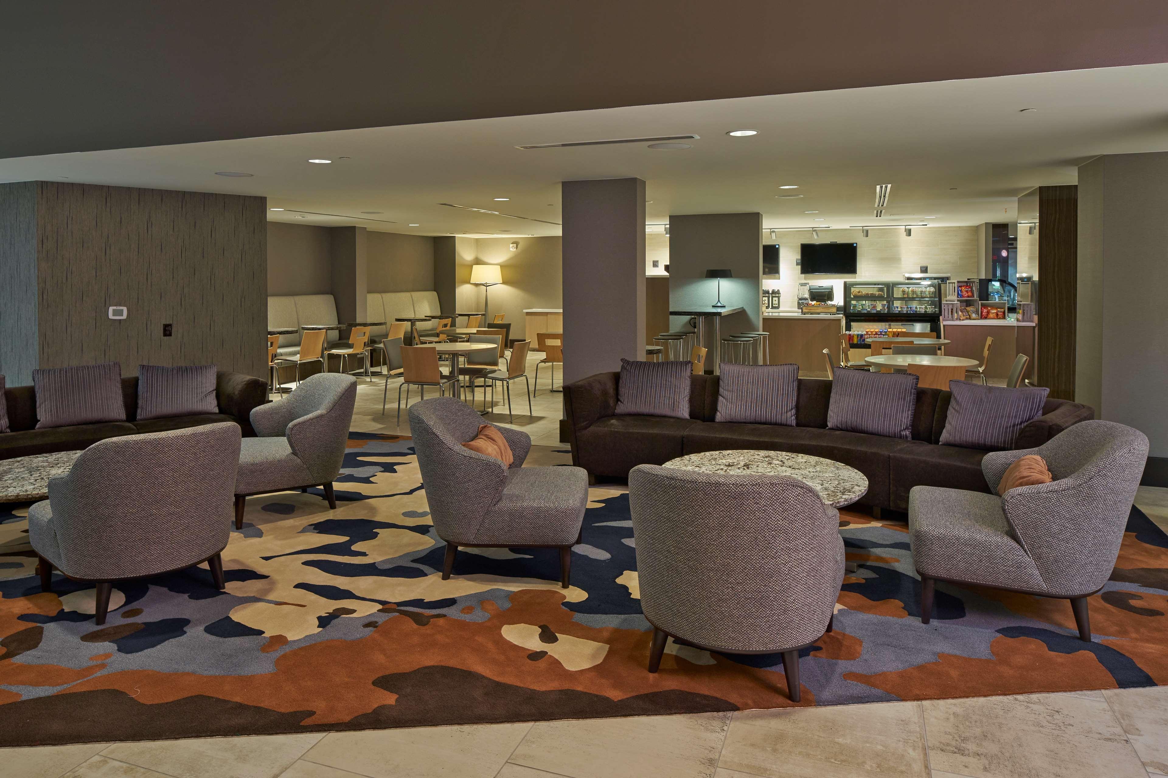 Hilton Raleigh North Hills Hotel Kemudahan gambar