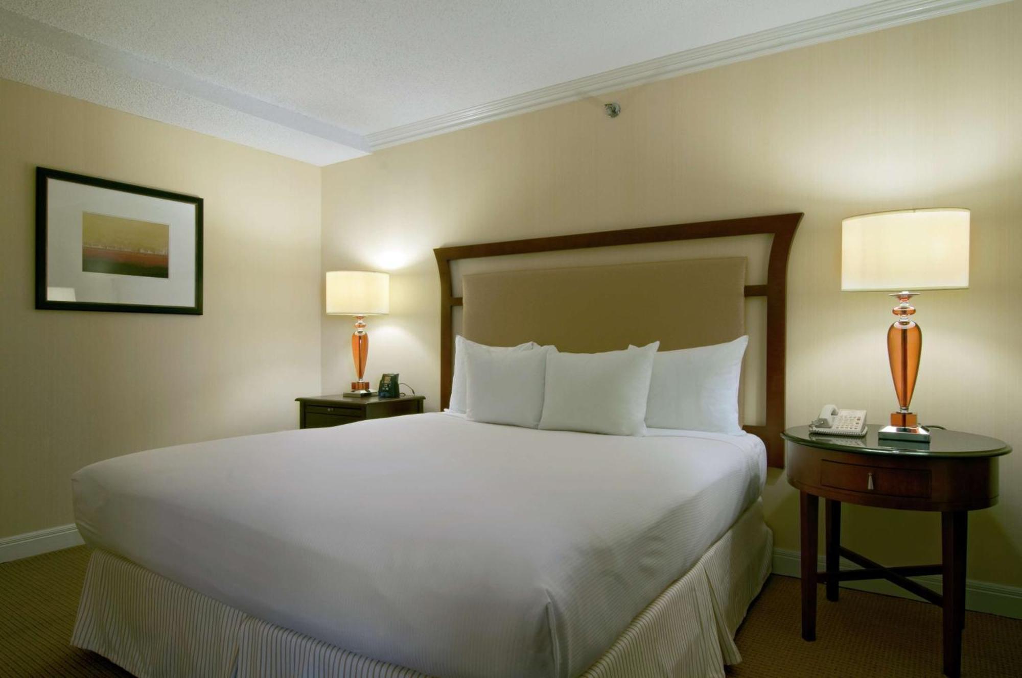 Hilton Raleigh North Hills Hotel Luaran gambar